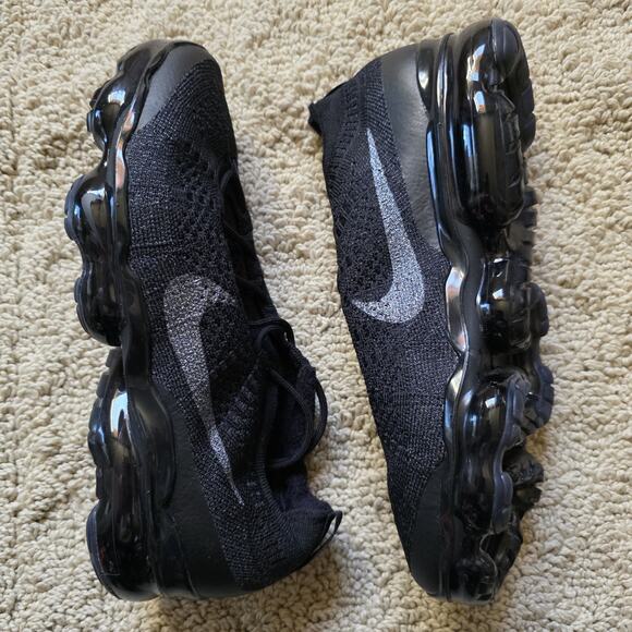 Wmns Nike Air VaporMax 2023 Flyknit Black Pre-Owned Sz 10 - Picture 1 of 8